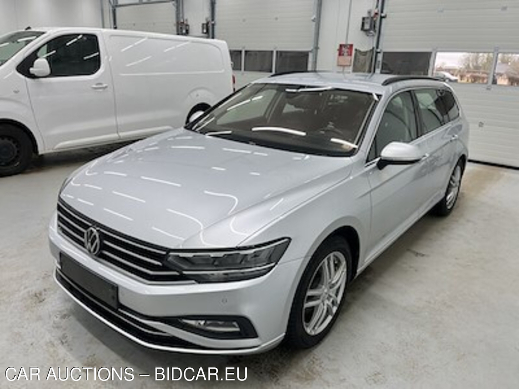 Volkswagen Passat 2.0 Tdi 150 Business Plus Pro DSG VARIANT UA!