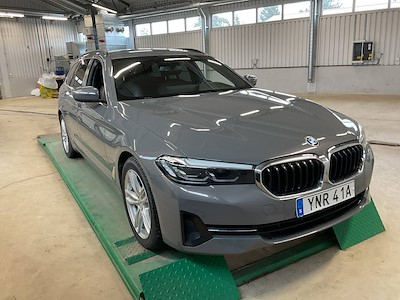 BMW 530e xDrive Touring Connected Ed Skinn Drag B-Kamera