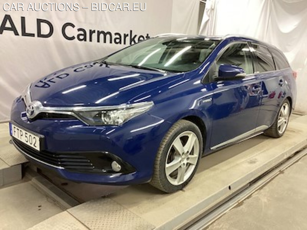 Toyota Auris 1.8 hybrid Intense Editio Touring Sports 5-dorrars