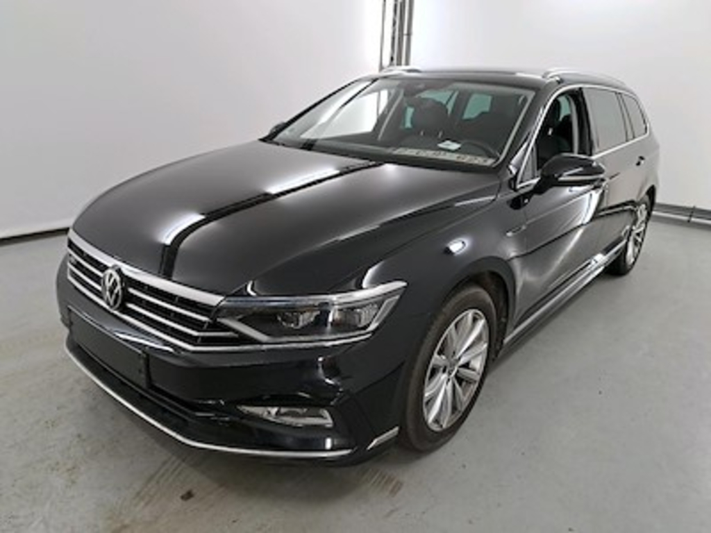 Volkswagen Passat variant 2.0 TDI SCR MSQ 110KW VARIANT ELEGANCE B R-Line Exterior