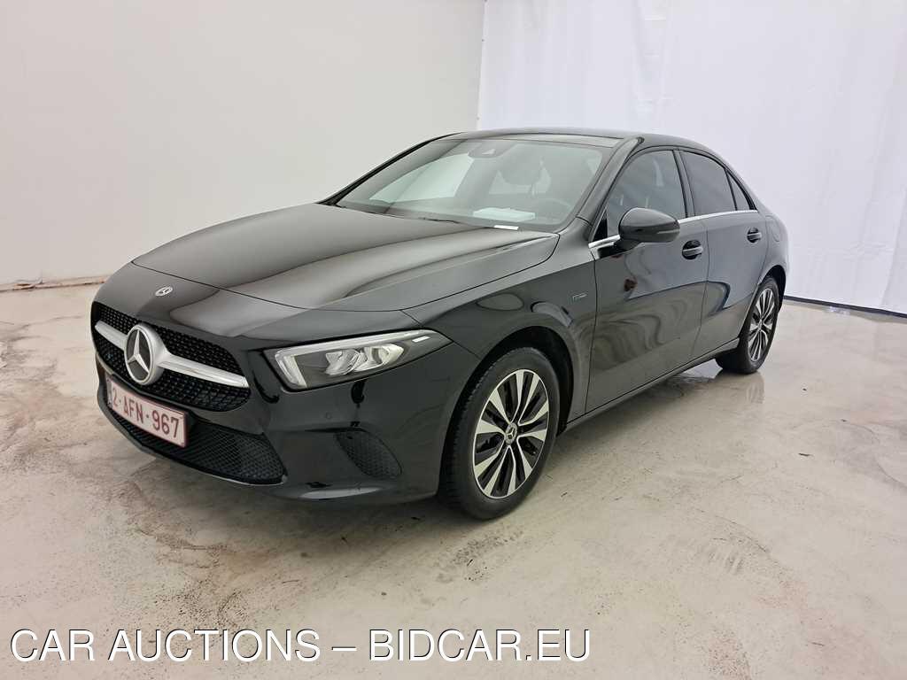 Mercedes A-Klasse A250e Limousine 1.3i 218pk/cv 4p 8G-DCT, 2021