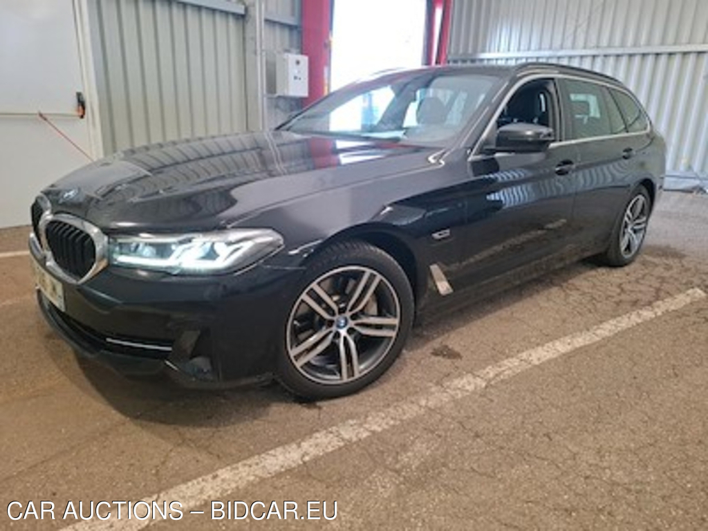 BMW Serie 5 Serie 5 Touring 530eA xDrive 292ch Business Design Steptronic 10cv