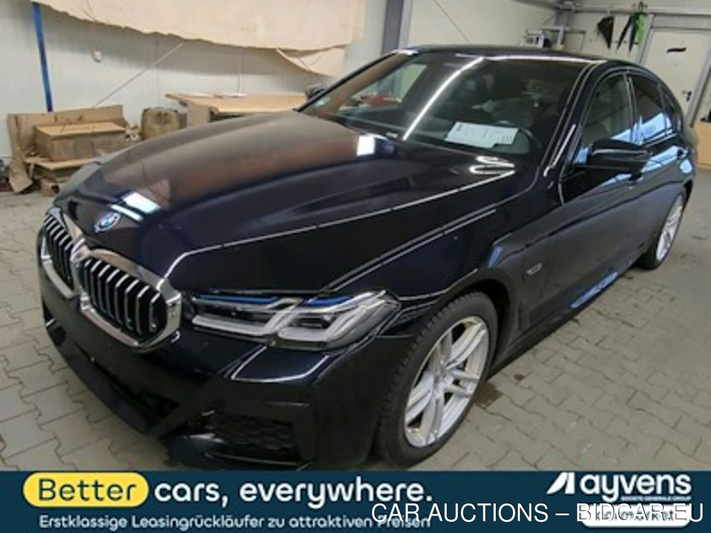 BMW 545e xdrive aut .