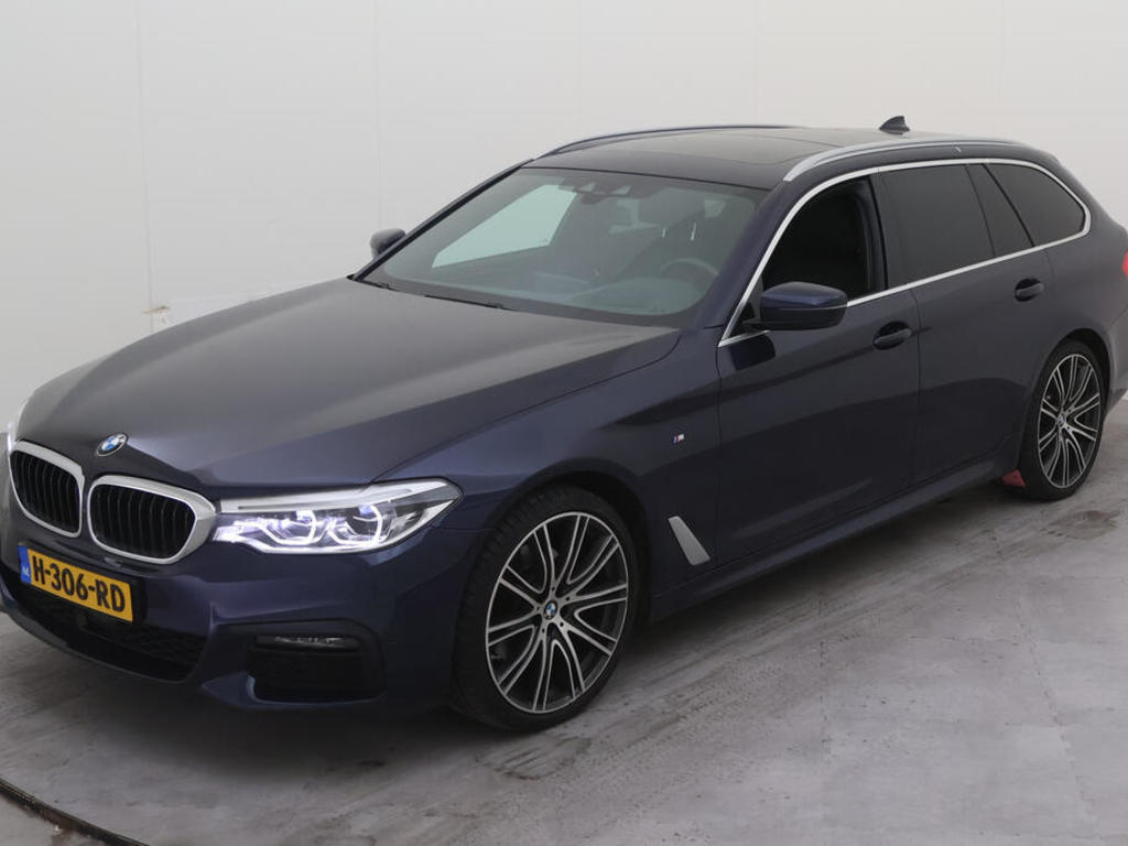 BMW 5-SERIE TOURING 520I 184PK HIGH EXECUTIVE M-SPORT PANO LEDER, 2020