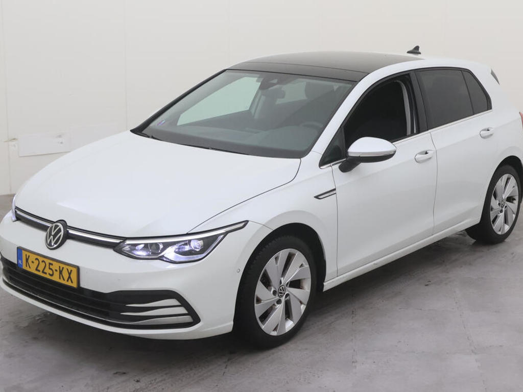 Volkswagen Golf 1.5 TSI 130PK STYLE WINTER PANORAMA H&amp;K TREKHAAK, 2021