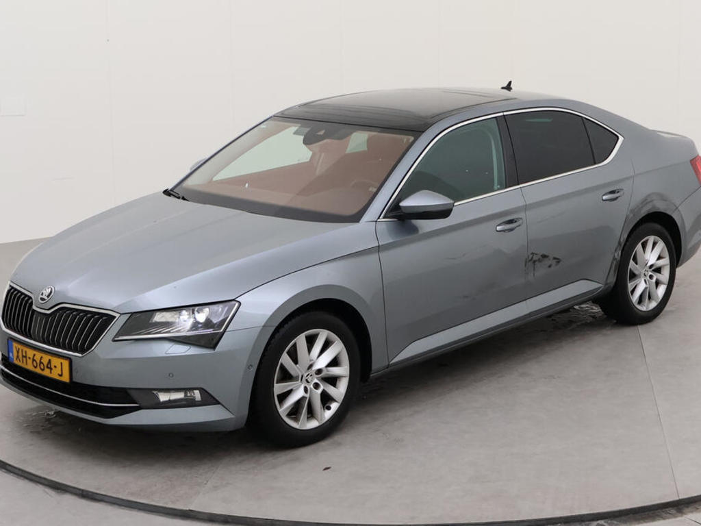 Skoda Superb 1.4 TSI 150PK DSG STYLE BUSINESS PLUS TECH PANO, 2019