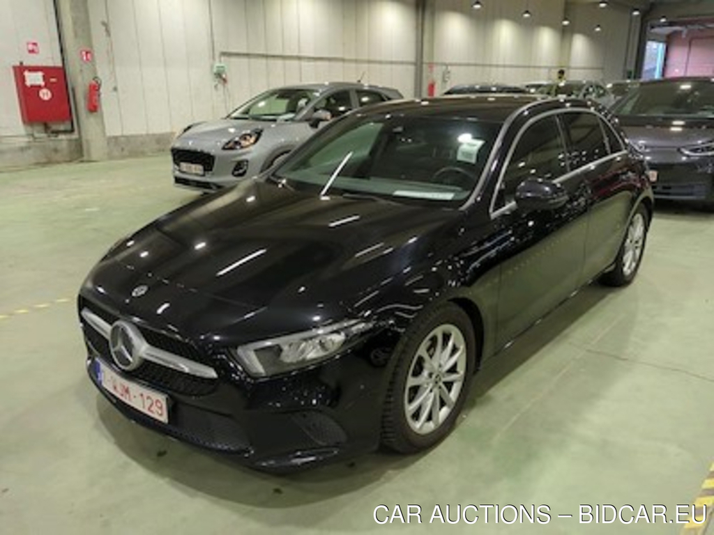 Mercedes-Benz A A 180 D LAUNCHEDITION (EU6D-T