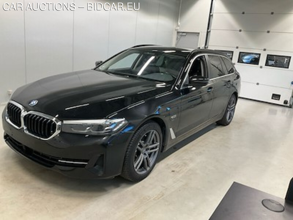 BMW Series 5 530e Touring F Sport Line UA!