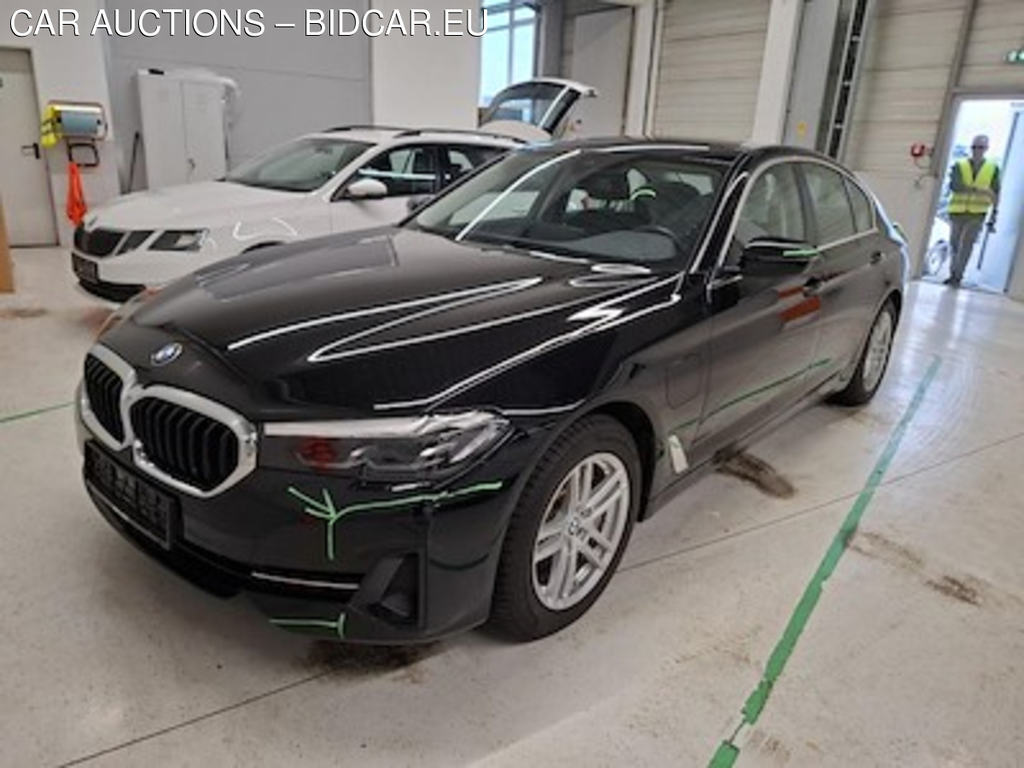 BMW Series 5 530e xDrive 135KW