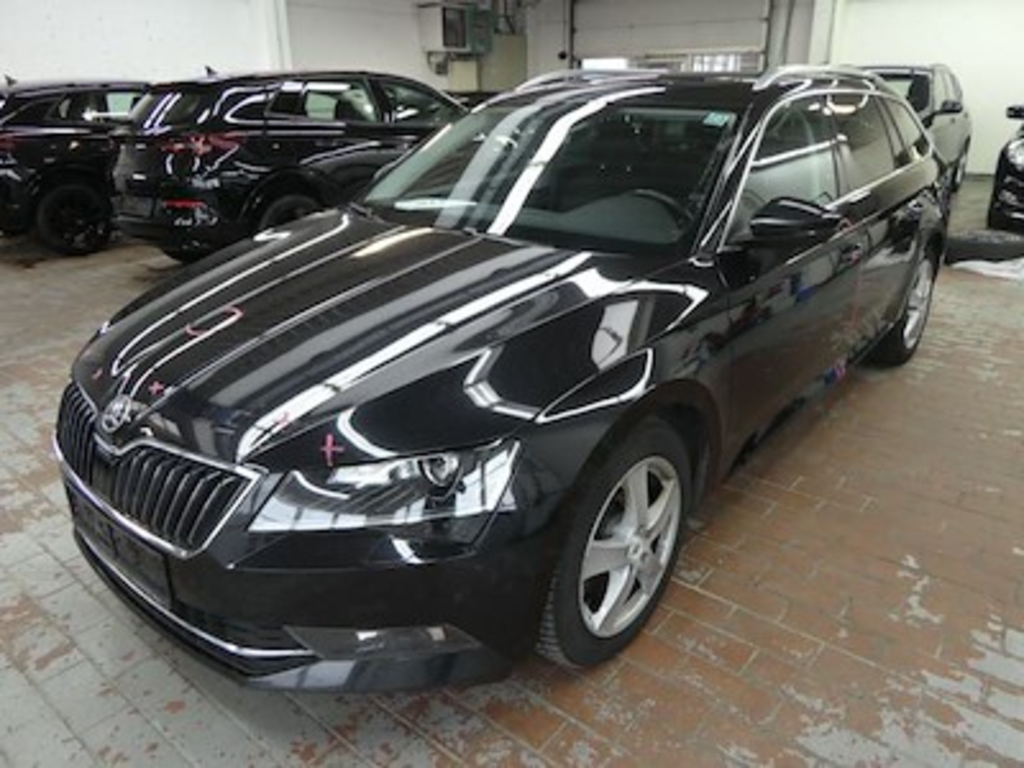 Skoda superb 2.0 TDI SCR STYLE DSG-7 COMBI