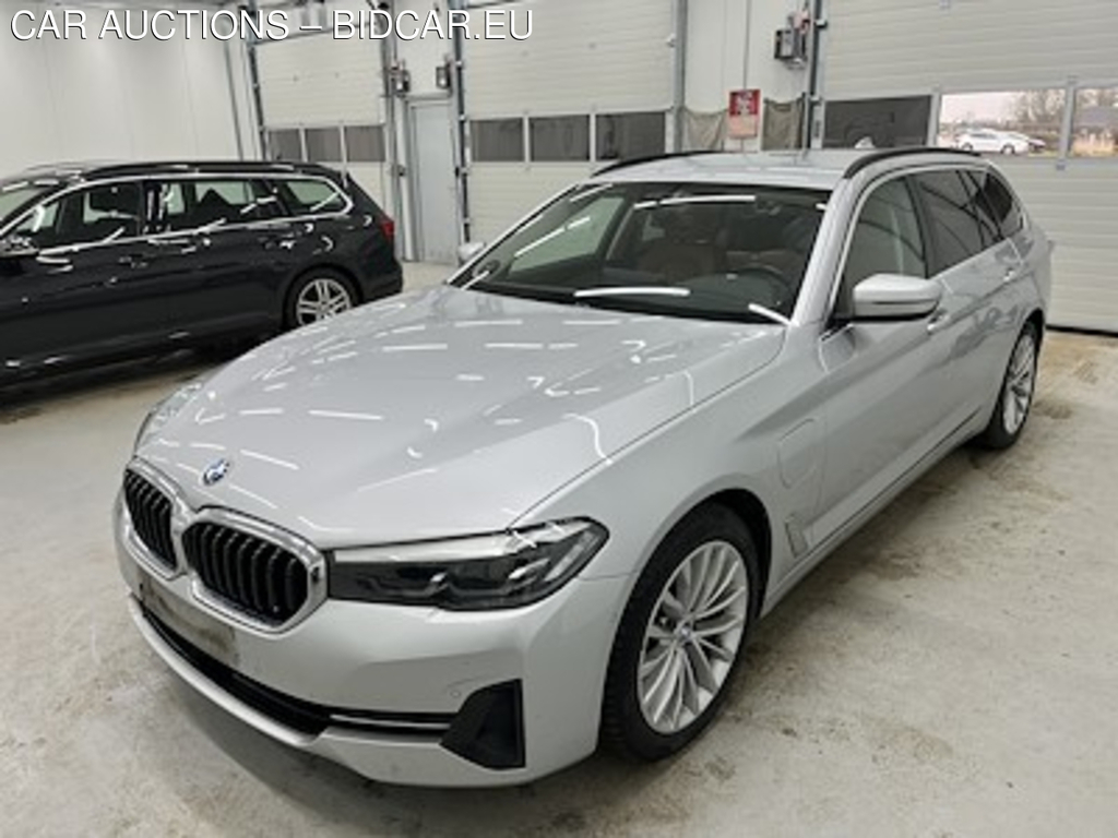 BMW Series 5 530e Touring F Sport Line UA!