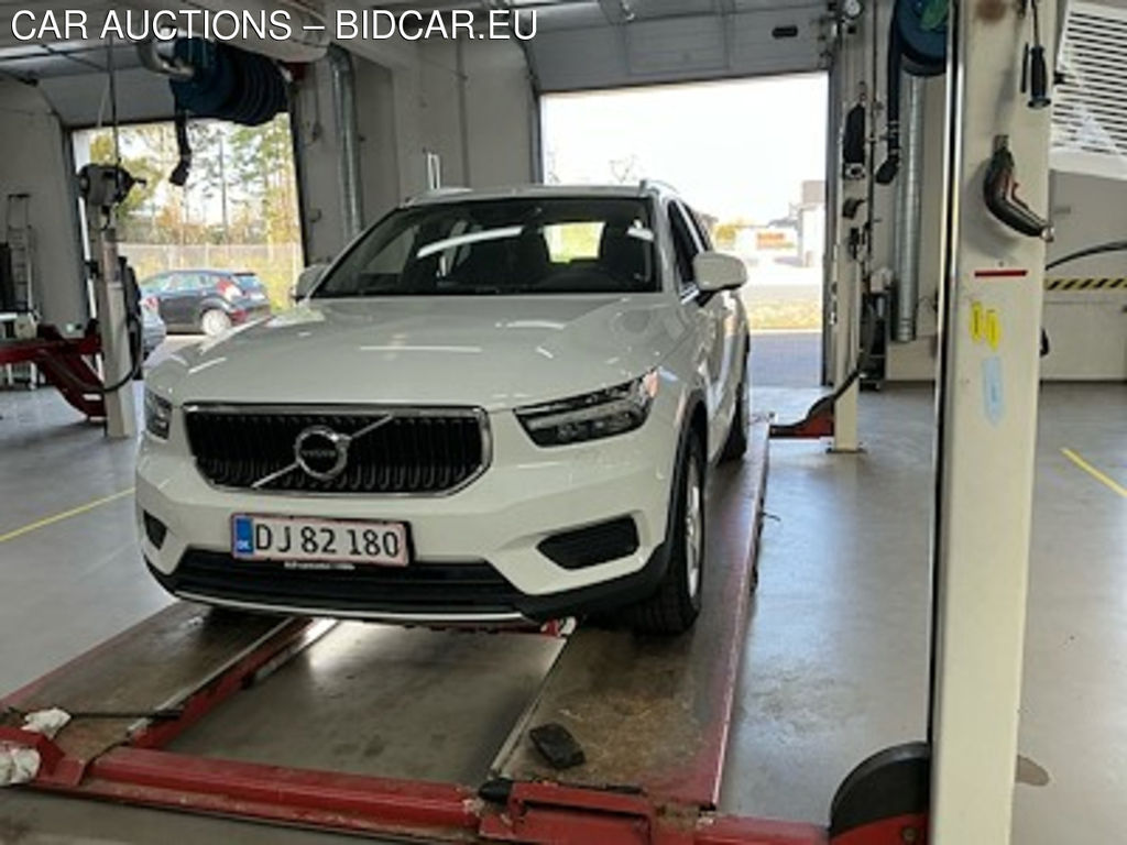 Volvo XC40 2.0 D3 MOMENTUM VBL AUTO UA!