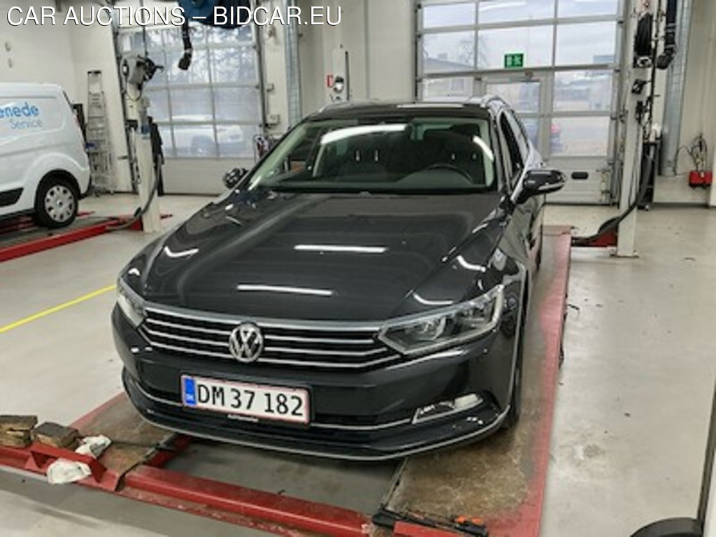 Volkswagen Passat 2.0 TDI 150 SCR HIGHLINE PREMIUM DSG VARIANT UA!