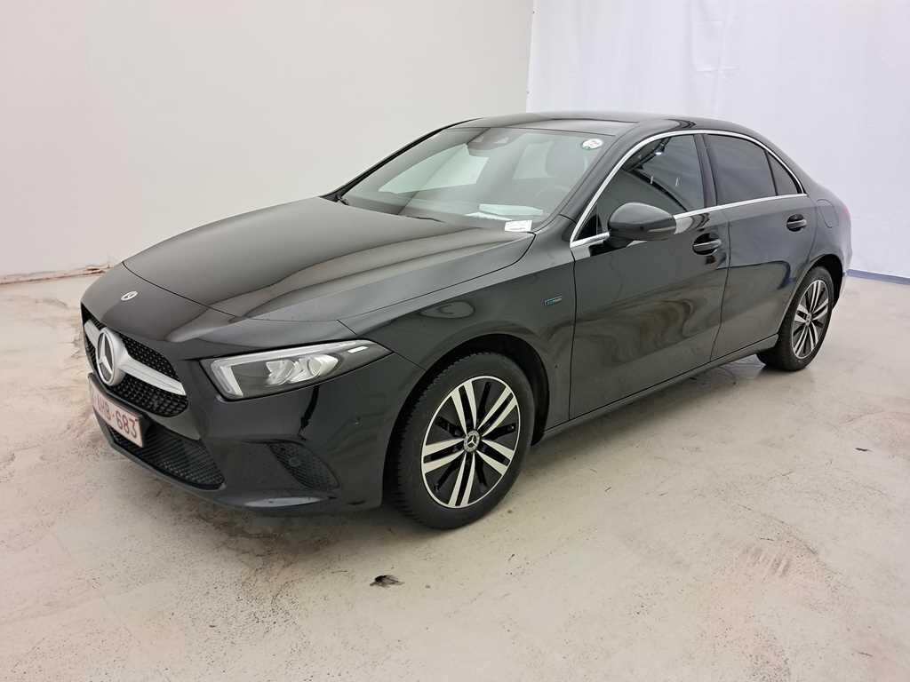 Mercedes A-Klasse A250e Limousine Business Solution 1.3i 218pk/cv 4p 8G-DCT, 2021