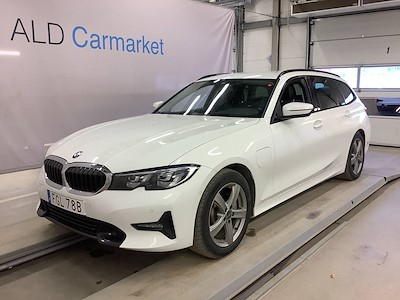 BMW 330e touring Sport Line Drag Kamera Navi