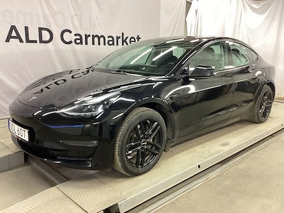 Tesla Model 3 dual motor long range Skinn, P-Varmarem Nav, Pano