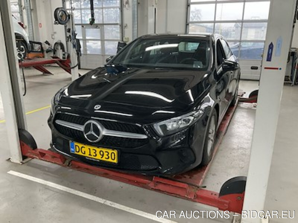 Mercedes-Benz A-KLASSE 2.0 A 200 D Business DCT VAN UA!