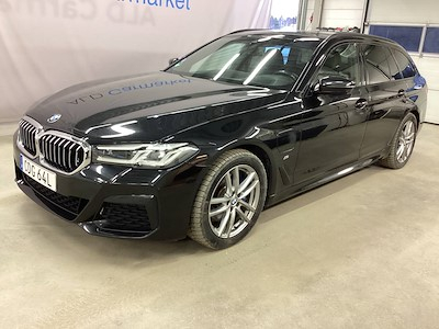 BMW 530e xdrive touring M-Sport Innovation Drag Pano H/K