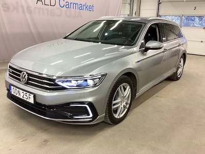 Volkswagen Passat GTE Excutive Varmare Cokpit Kamera Navi