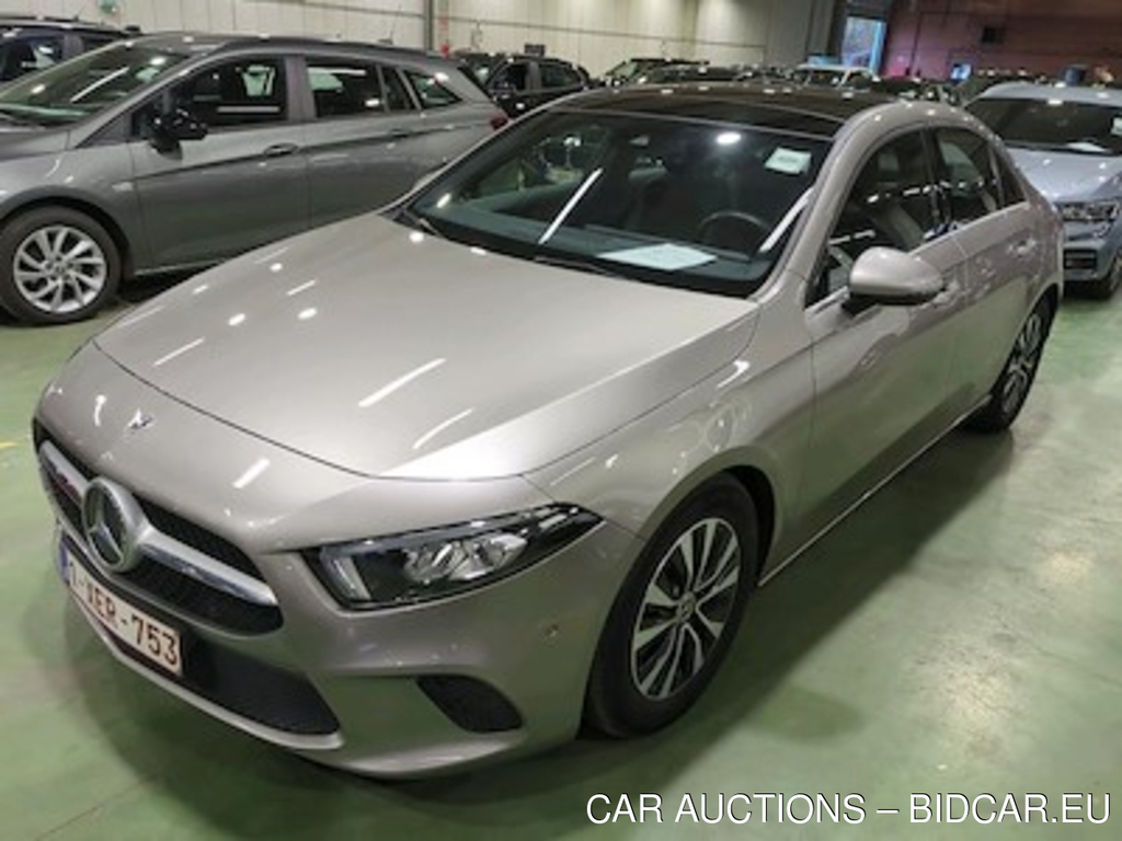 Mercedes-Benz A sedan A 180 D BUSINESS SOLUTION AUT