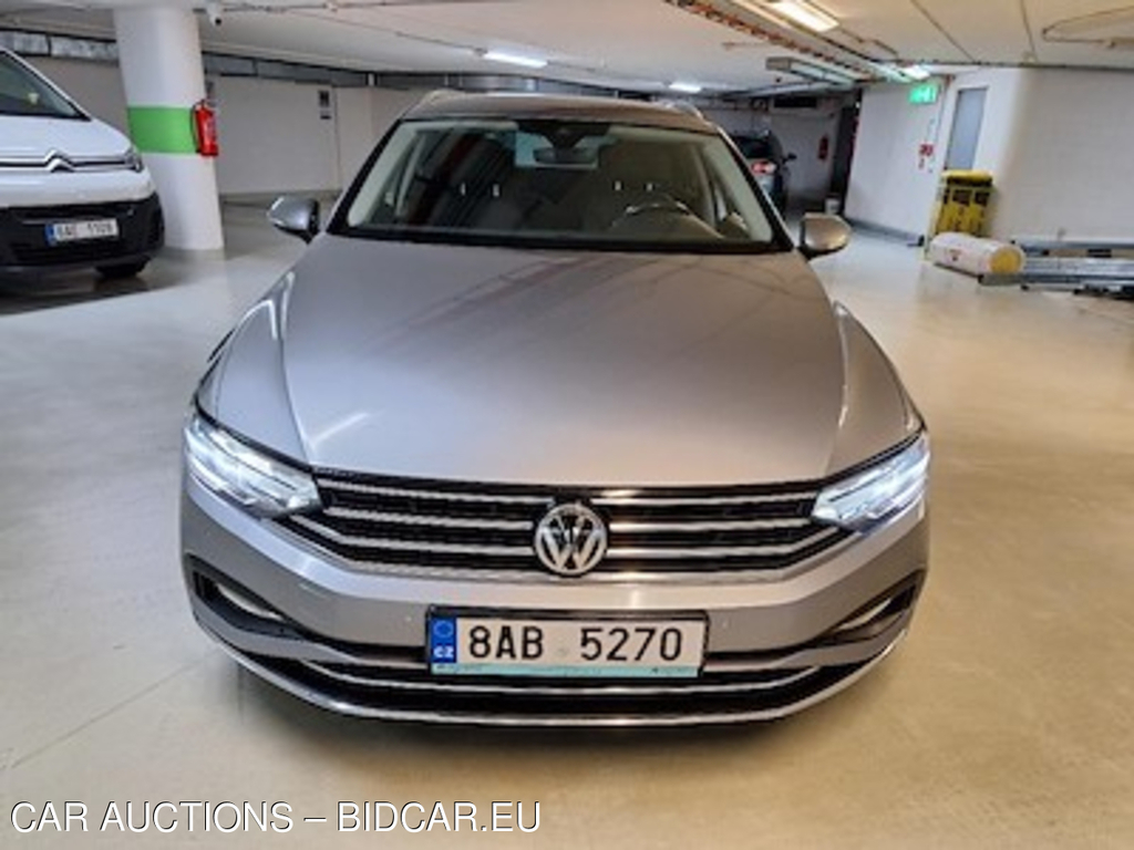 Volkswagen Passat 2.0 TDI 110kW BMT DSG Elegance Variant