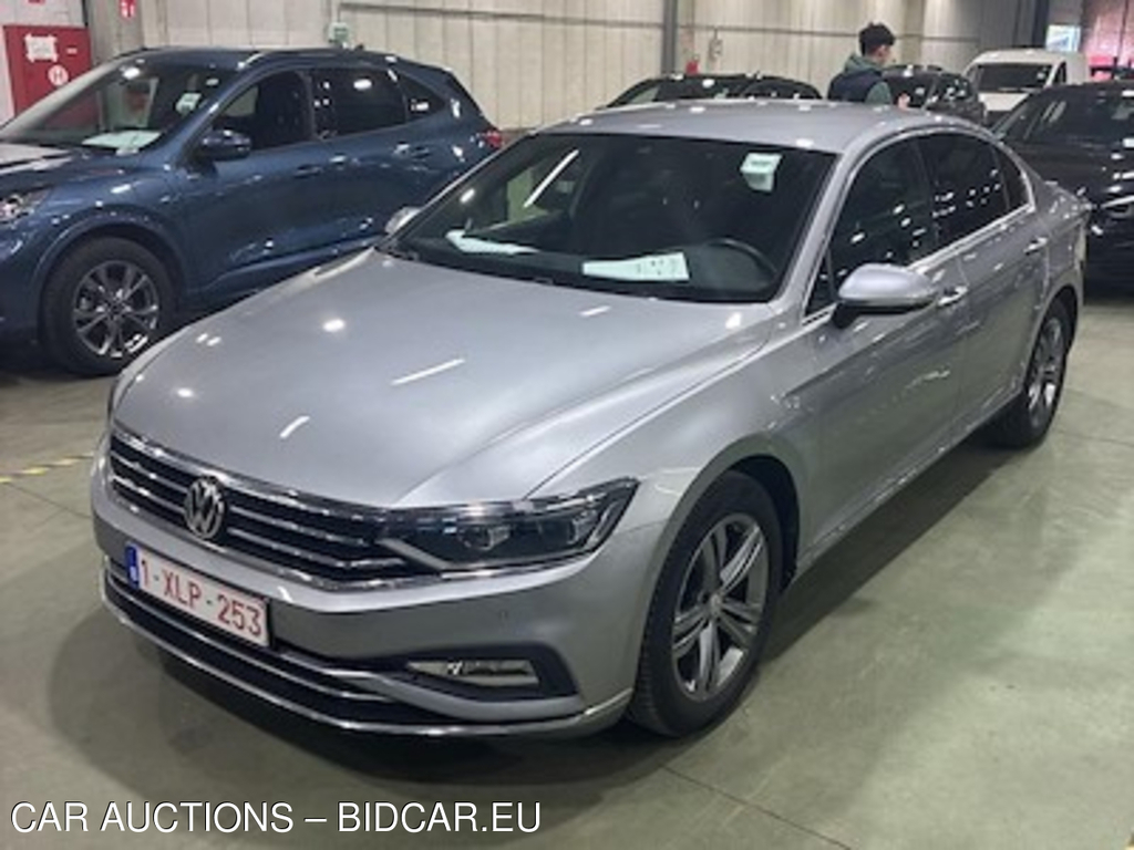 Volkswagen PASSAT 1.6 TDI SCR ELEGANCE BUSINESS