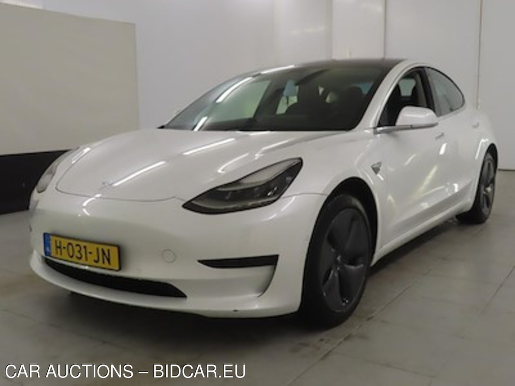 Tesla Model 3 Standard Range Plus RWD 4d