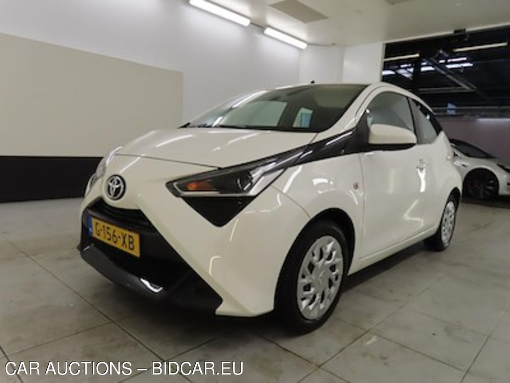 Toyota Aygo 1.0 VVT-i x-play 5d