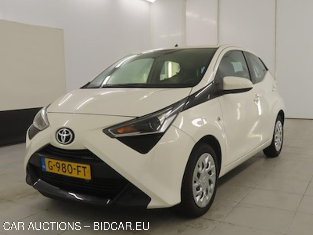 Toyota Aygo 1.0 VVT-i x-play 5d