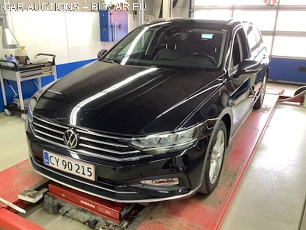 Volkswagen PASSAT 2.0 TDI 150 Elegance PLUS PRO DSG Variant UA!