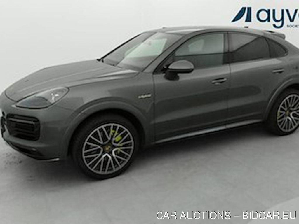 Porsche Cayenne coupe 3.0 V6 e-hybrid 340CV TOE NAVI