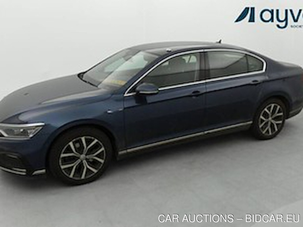 Volkswagen Passat gte 1.4 tsi phev busine 156 CV GPS Discover Pro, Attelage, Travel Assist Plus