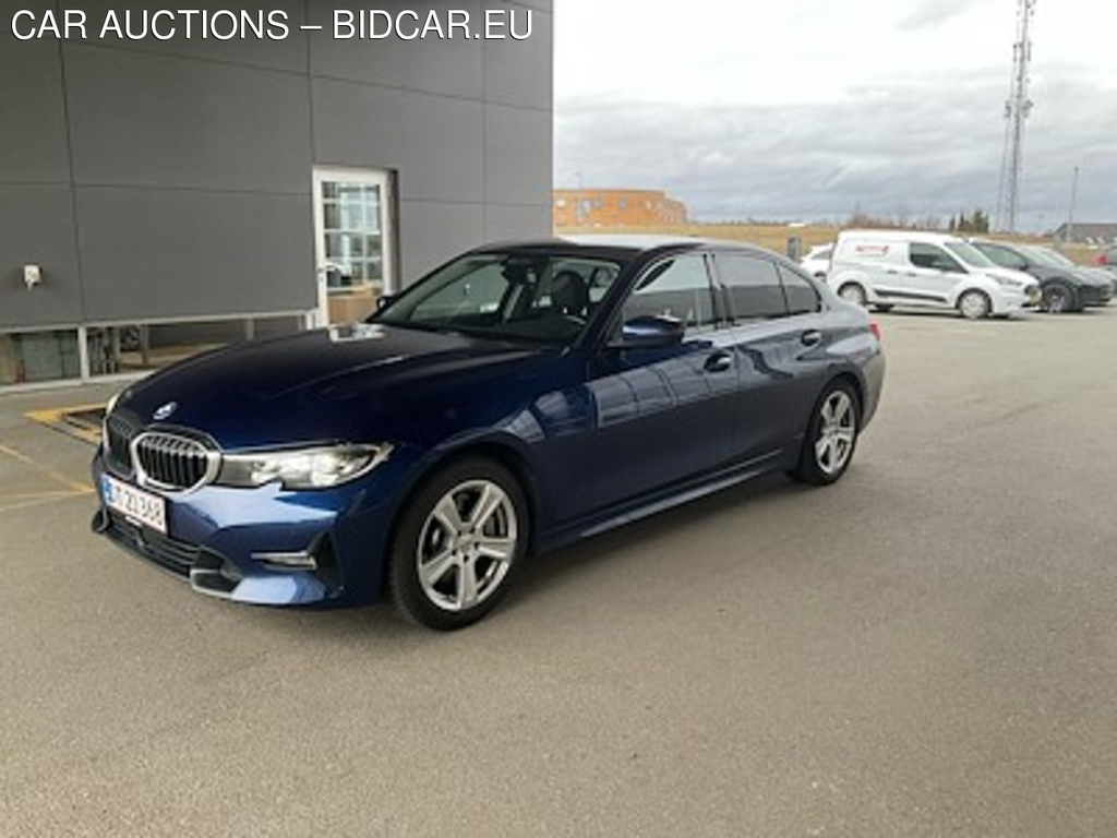 BMW 3 serie 330I F SPORT LINE AUTO UA!