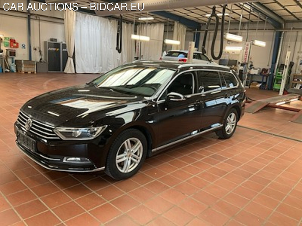 Volkswagen PASSAT 2.0 TDI 150 SCR HIGHLINE PREMIUM DSG VARIANT UA!