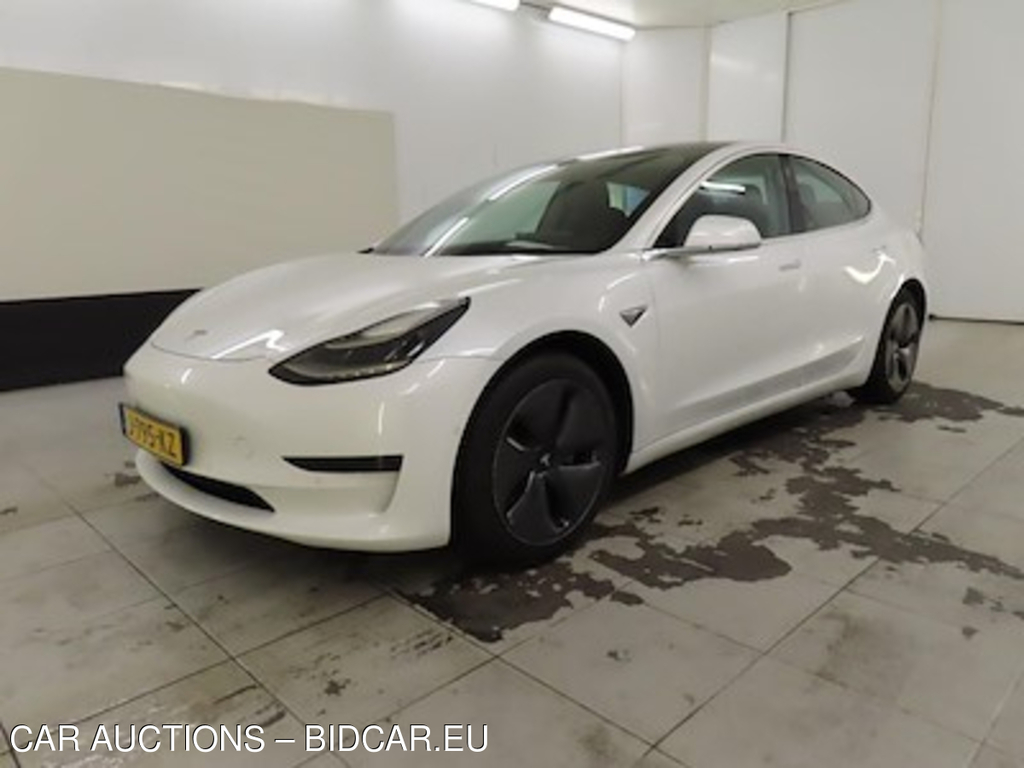 Tesla Model 3 Standard Range Plus RWD 4d
