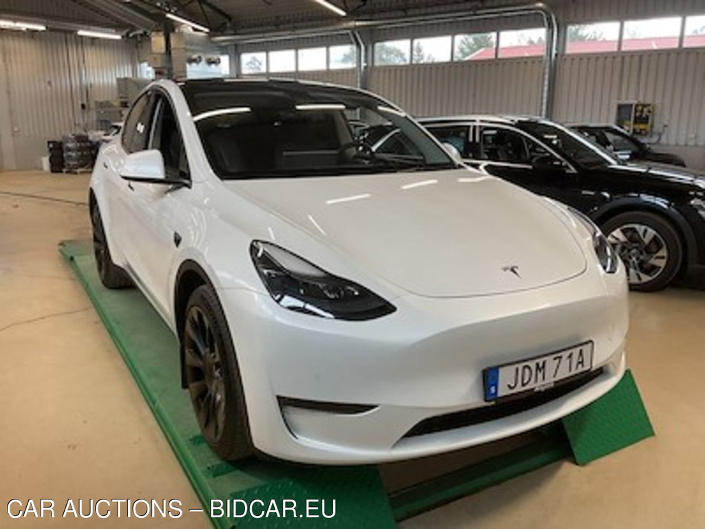 Tesla Model Y Long Range AWD