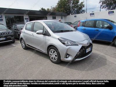 Toyota yaris 1.5 hybrid active hatchback -