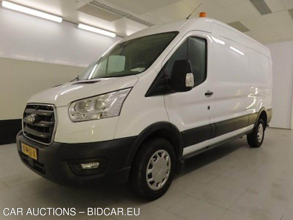 Ford TRANSIT 350 130pk L3H2 Trend RWD 4d