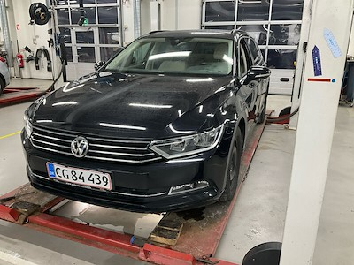 Volkswagen Passat 2.0 TDI 150 SCR COMFORTLINE PRE DSG VARIANT UA!