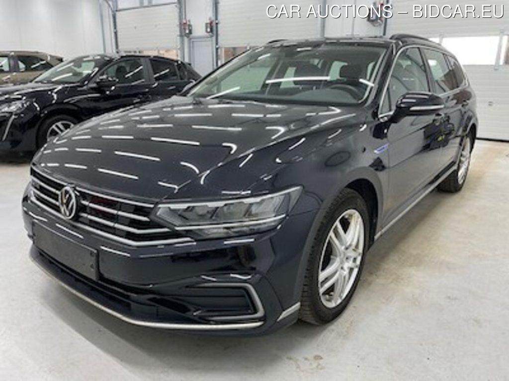 Volkswagen Passat 1.4 Tsi Gte High Plug-In Hybrid Dsg Variant UA!
