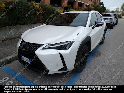 Lexus UX PC hybrid midnight edition -