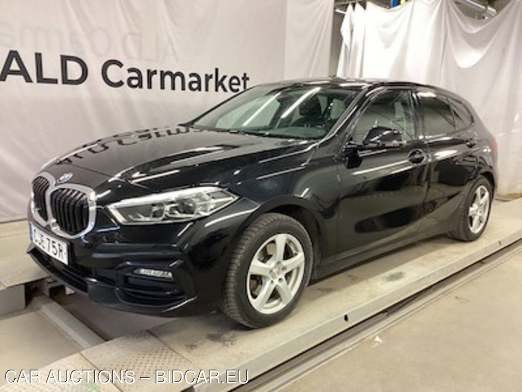 BMW 118i Sport Line Panorama Cockpit Navi PDC