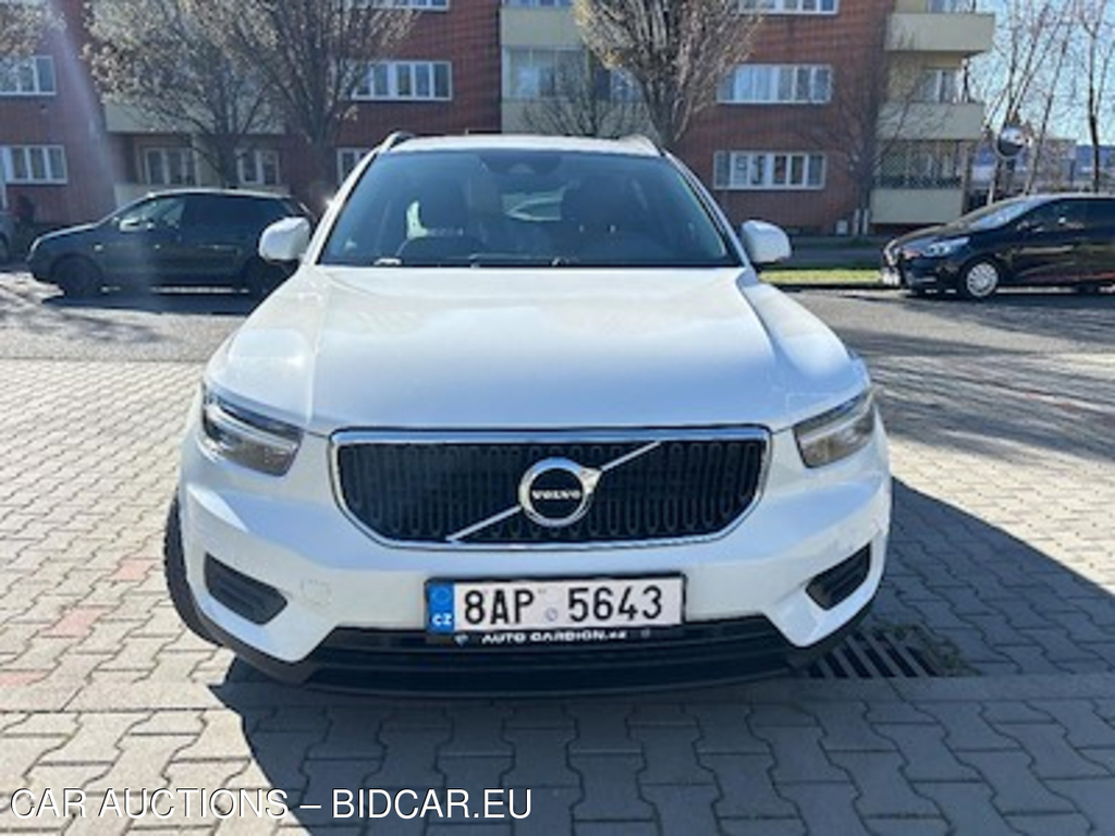 Volvo XC40 T2 FWD Momentum Core Auto