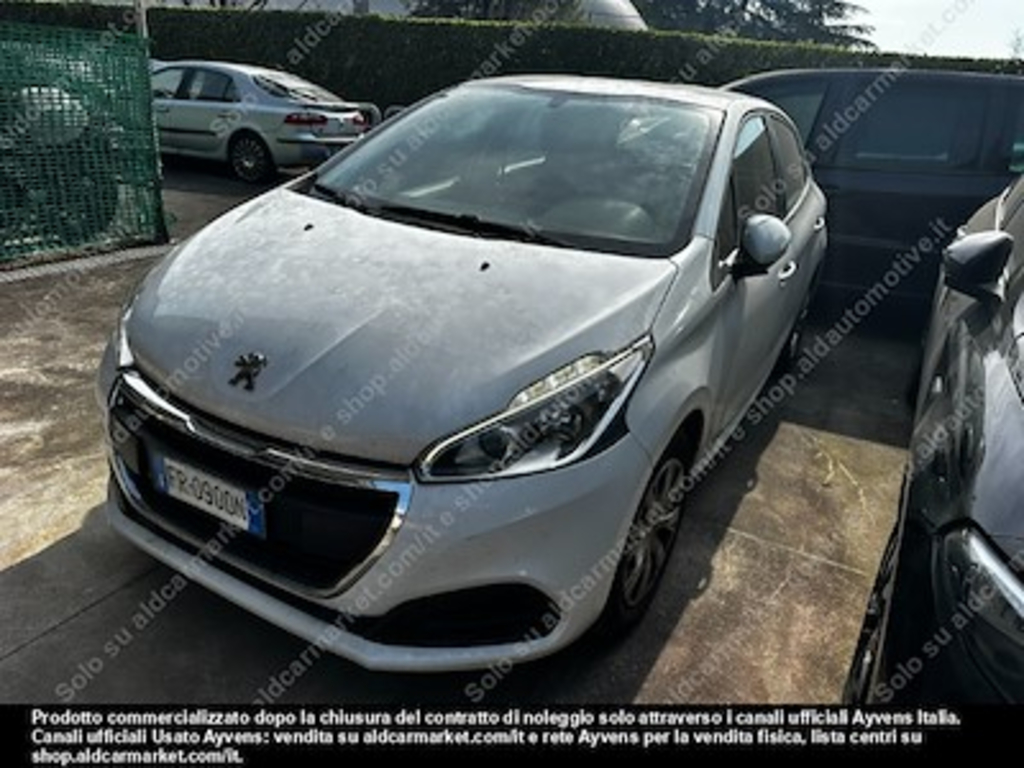 Peugeot 208 active puretech 68cv hatchback -