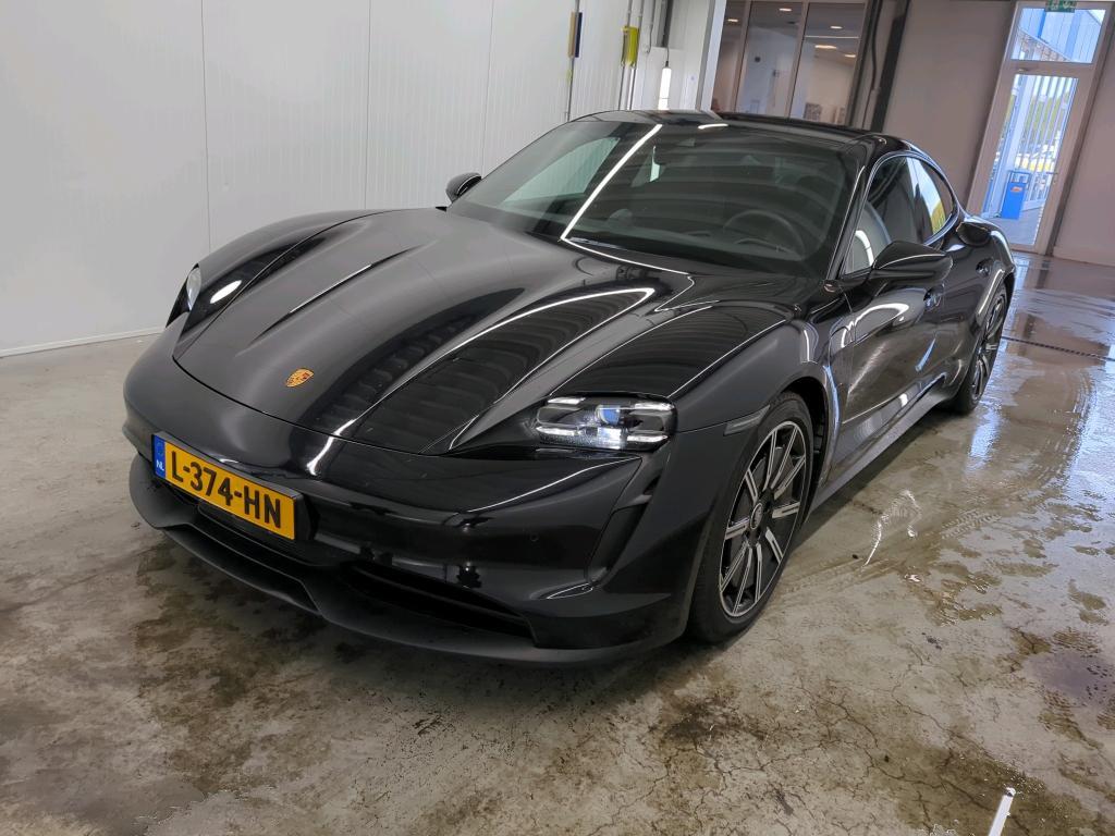 Porsche Taycan 300kW / 79.2kWh, 2021