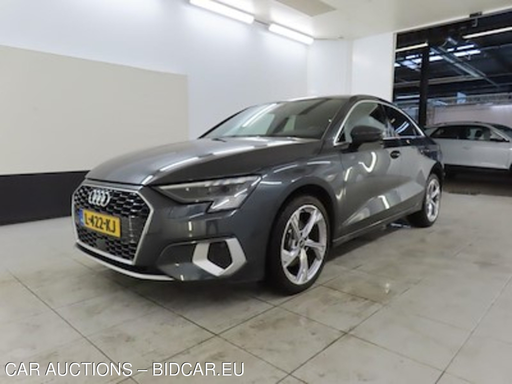 Audi A3 limousine 35 TFSI S tronic edition one 4d