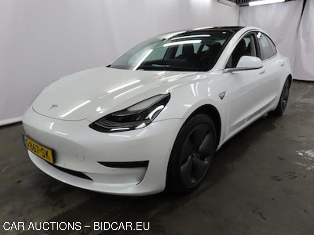 Tesla Model 3 Standard Range Plus RWD 4d