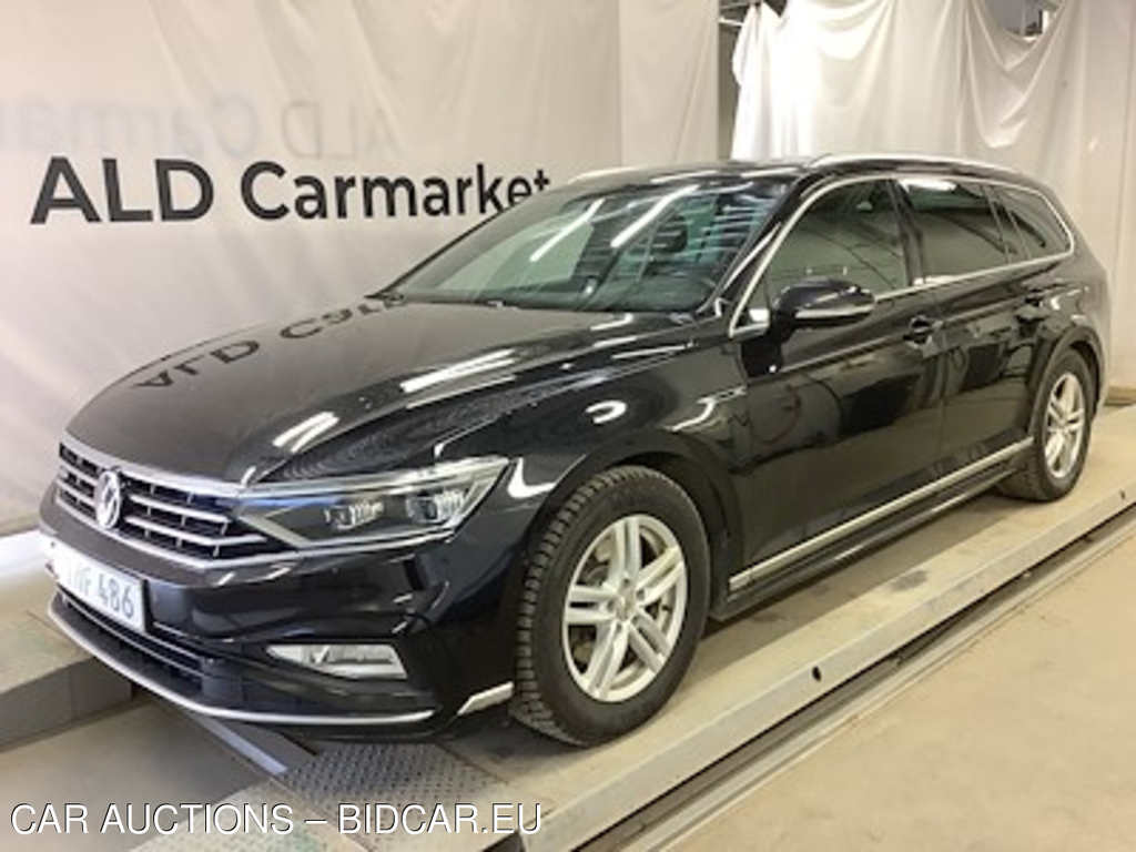 Volkswagen Passat 2.0 TDI 4Motion 200HK R-Line GT Executive Drag Skinn Cokpit Varmare Kamera