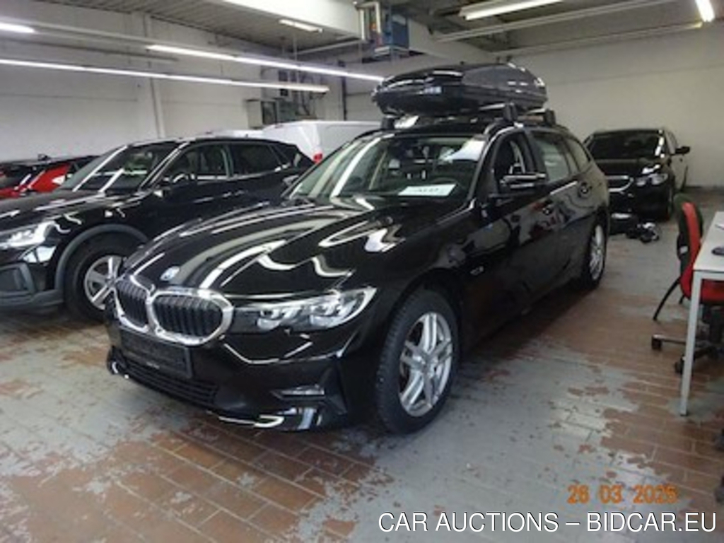 BMW series 3 2.0 320E XDRIVE TOURING A ADVANTAGE