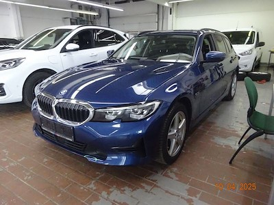 BMW series 3 2.0 320E XDRIVE TOURING A ADVANTAGE